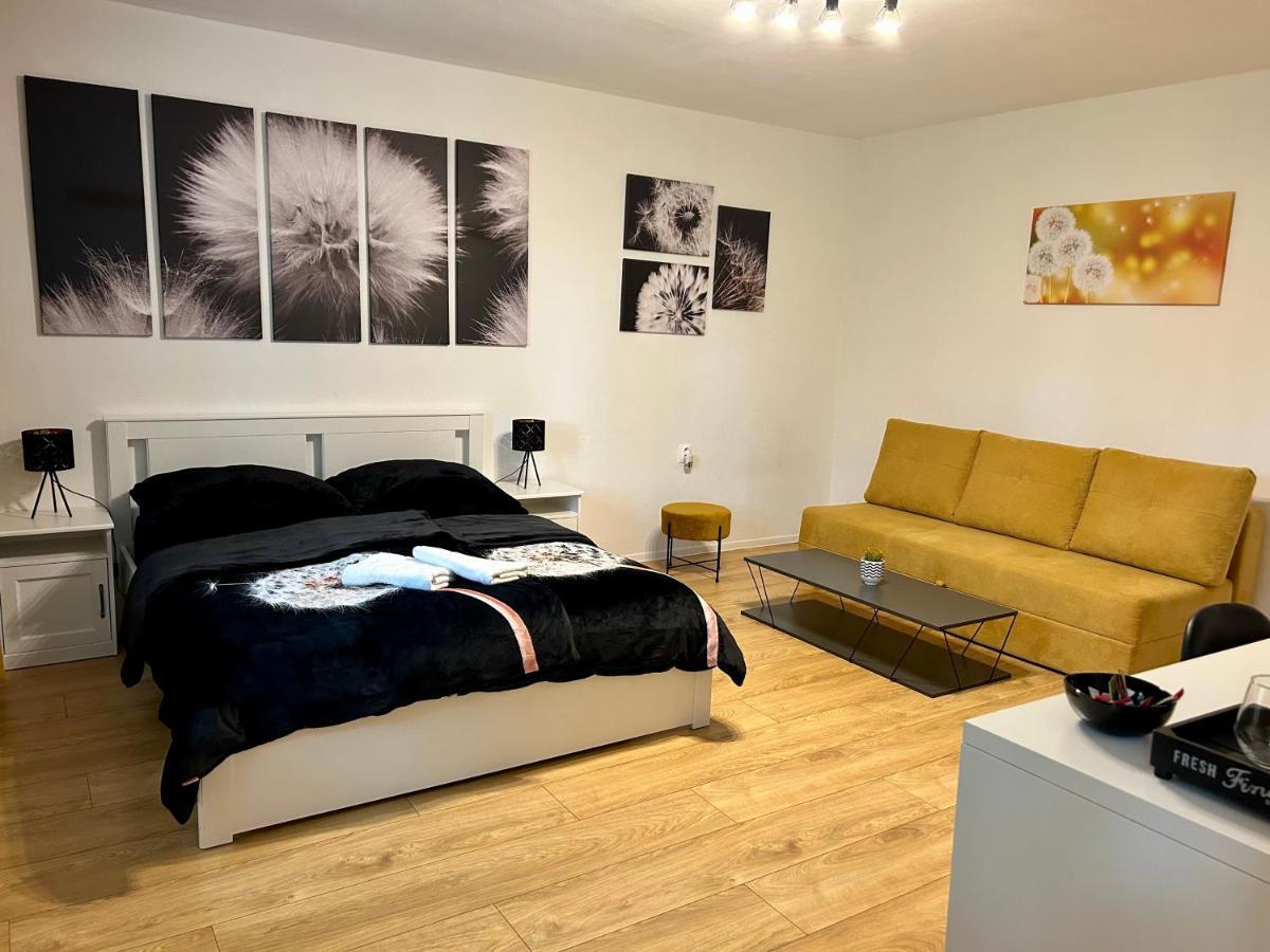 Studio Apartment Dandelion Bratislava Ngoại thất bức ảnh